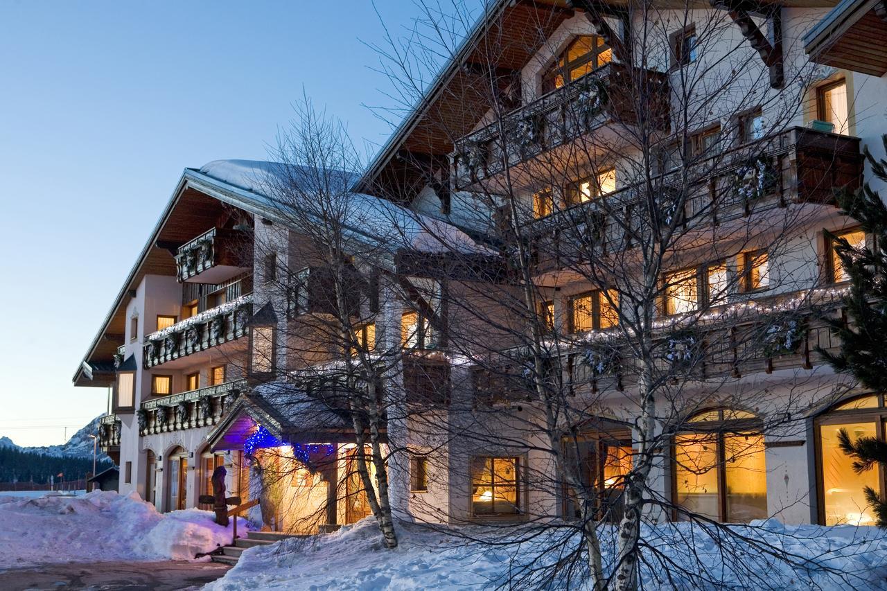 Le Calgary Hotel เลเซซี ภายนอก รูปภาพ
